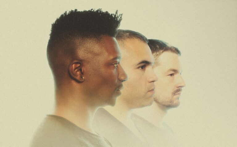 ANIMALS AS LEADERS Promise New Album Next Year, Drop Off DANCE GAVIN DANCE Tour