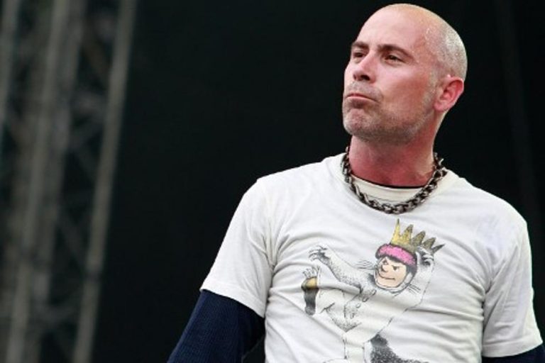 JOHN BUSH On Solo Tour Celebrating His Era Of ANTHRAX: ‘It’s Something I Would Like To Do Before I Die’