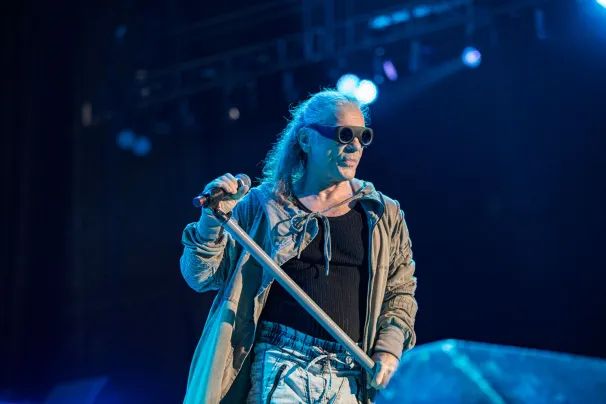 BRUCE DICKINSON On IRON MAIDEN’s 2025 Tour: ‘We’re Gonna Be Doing Stuff We’ve Never, Ever Done Before’