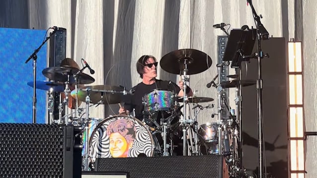 ALICE IN CHAINS Cancels All May 2025 Concerts Due To SEAN KINNEY's Health