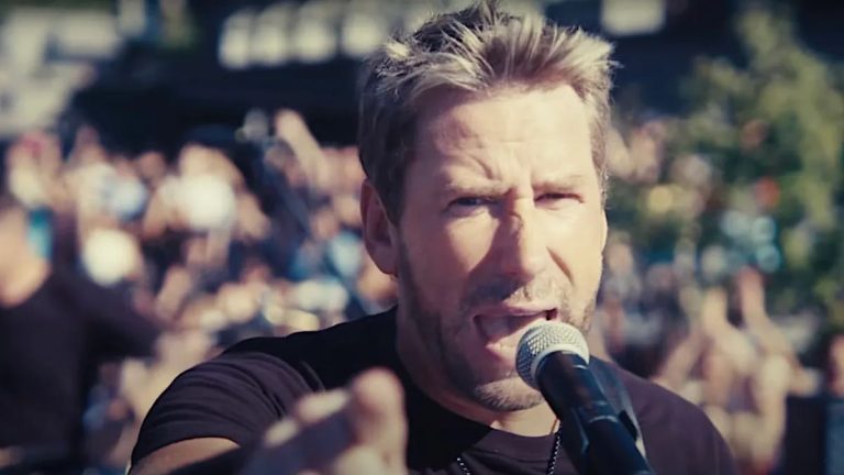 Iron Maiden Asks Fans to Pocket Phones, Nickelback Asks Same — But for Totally Different Reasons