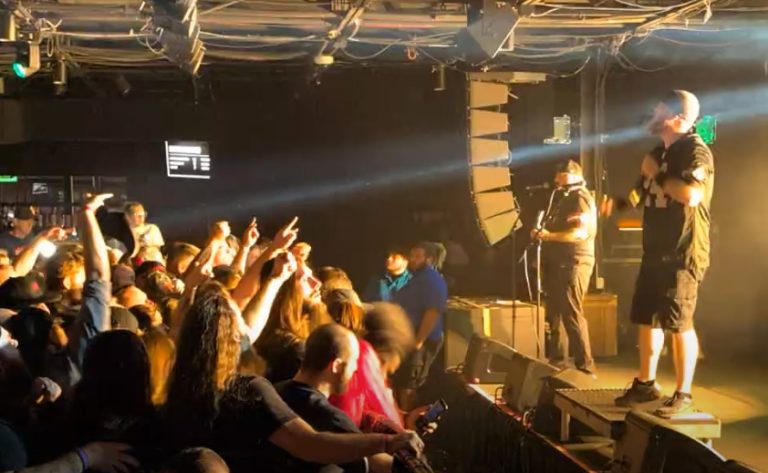 Live video: HATEBREED in Charlotte