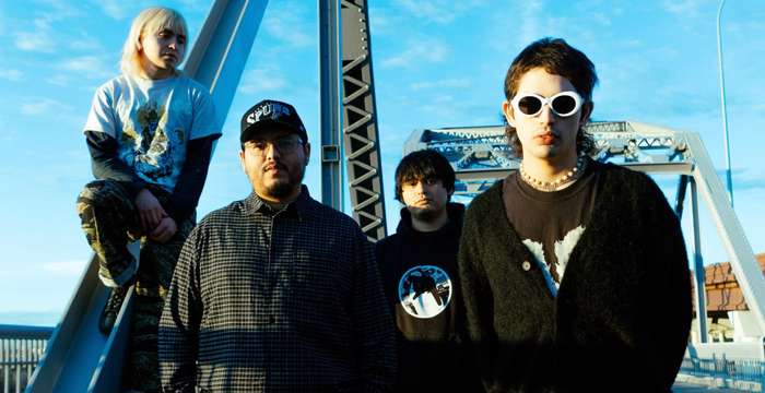 Glare to tour the West Coast with Glixen, Vs Self and Mspaint