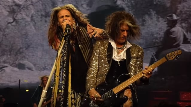 JOE PERRY: STEVEN TYLER 'Just Doesn't Want To Tour And He Can't Tour'