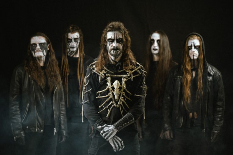 ELLENDE interview: “Pain in the chest, but still alive and appreciating life”