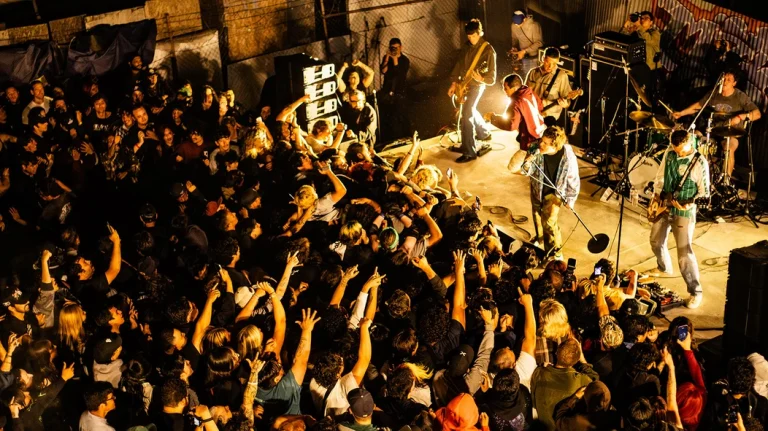 BASEMENT Announce Massive North American Tour With MOMMA, DIIV, FIDDLEHEAD & More