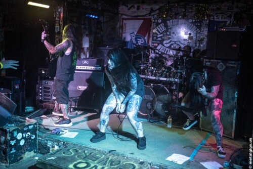 STABBING band