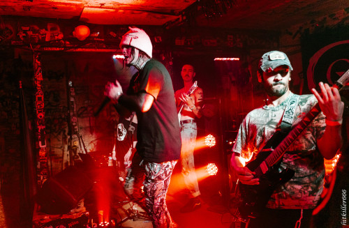 2 STROKE SMOKE band live