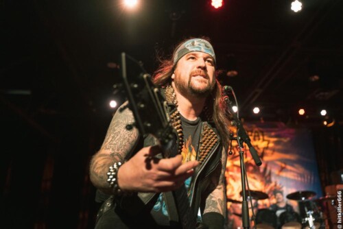 MUNICIPAL WASTE live