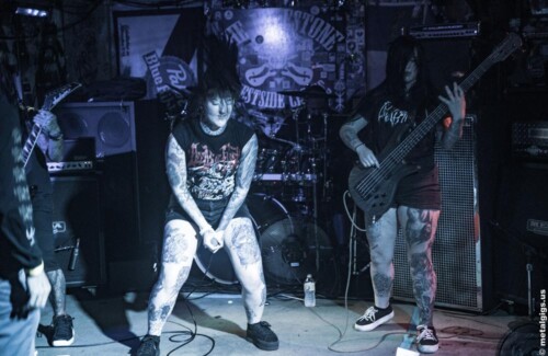 STABBING band