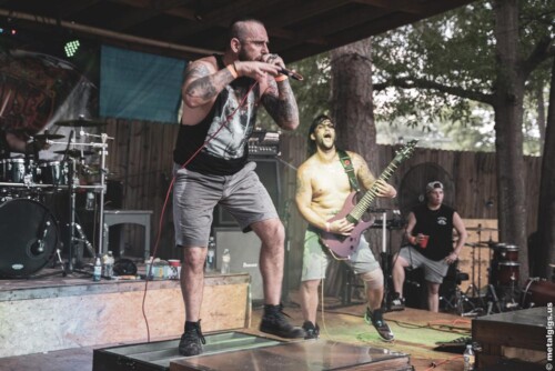 DETEST THE THRONE