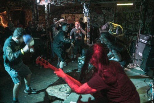 STABBING band