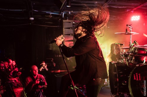 Ill Nino band live