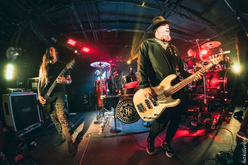 Ill Nino band live