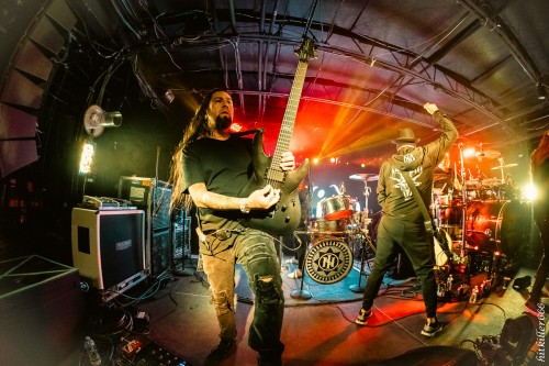 Ill Nino band live