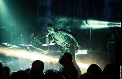 WHITECHAPEL band